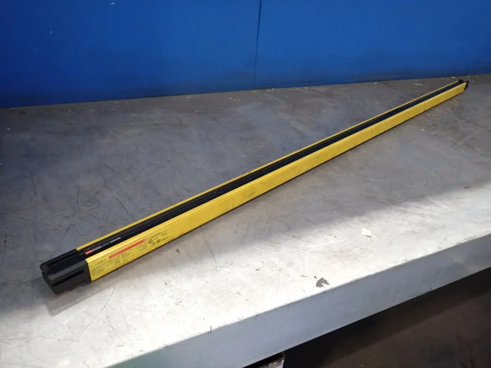 Keyence 63"x1" Light Curtain - Sl-v88hm-t