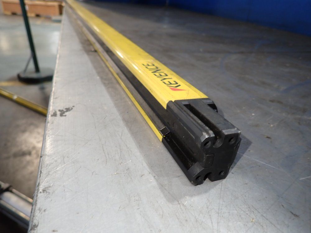 Keyence 63"x1" Light Curtain - Sl-v88hm-t