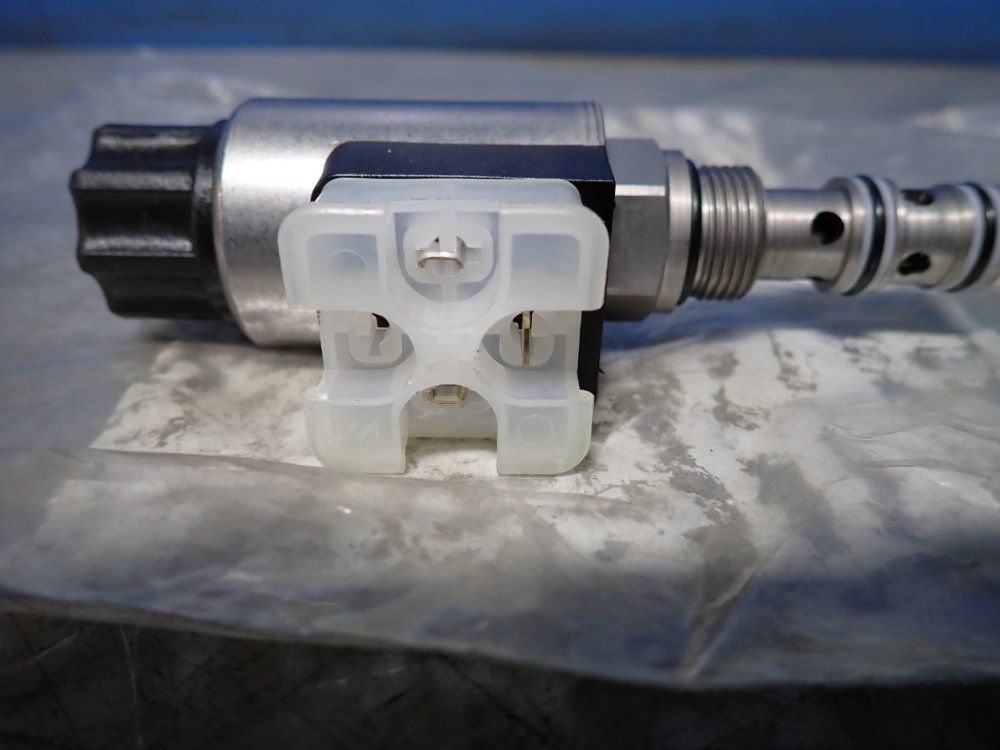 Hydac Directional Valve - 915142