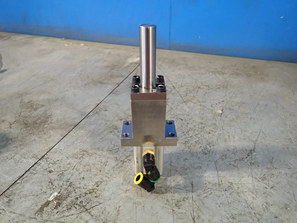 Smc Air Cylinder - Cq2b32-35dmz