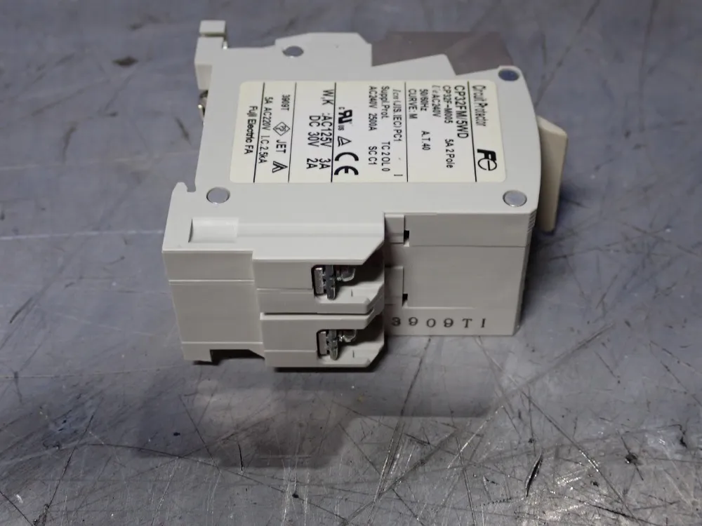 Fuji Electric Miniature Circuit Breaker - Cp32fm