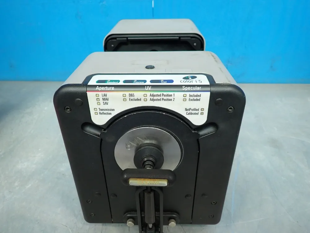 X-rite Benchtop Spectrophotometer And Accessories - Color I5