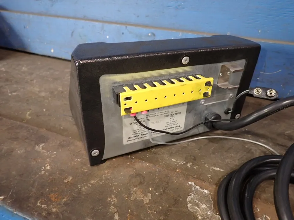 Chrontrol Corporation Electric Programmable Timer - Xt2s