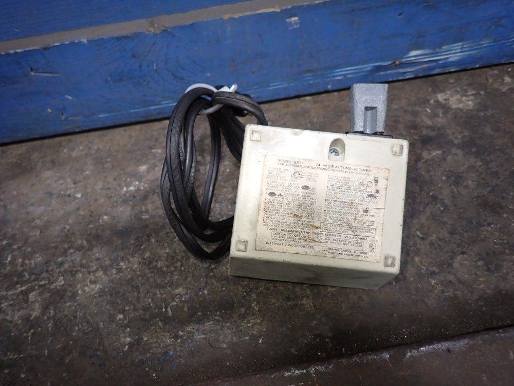 Intermatic Incorporated Automatic Timer - Eb11