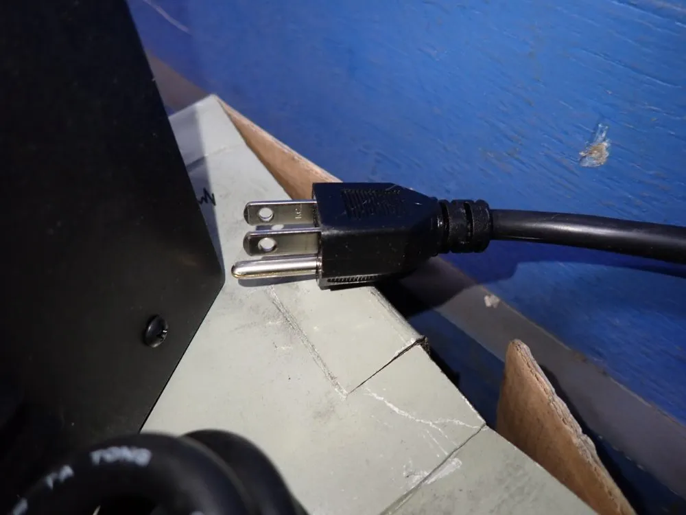 Tripp Lite Isolator - Is250