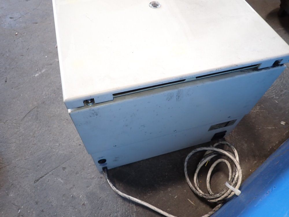 Fisher Scientific Centrifuge - D-7209