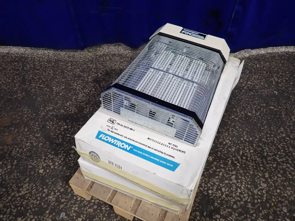 Flow Tron Fly Control Devices - 7800b