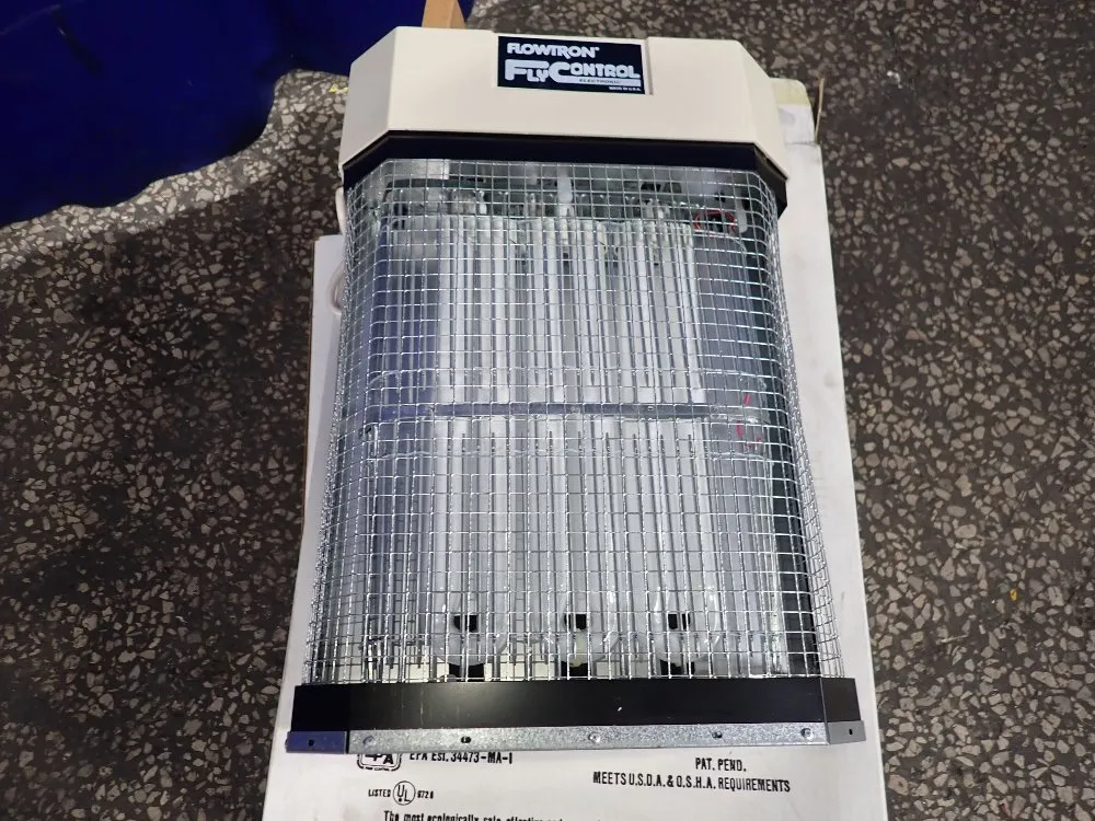 Flow Tron Fly Control Devices - 7800b