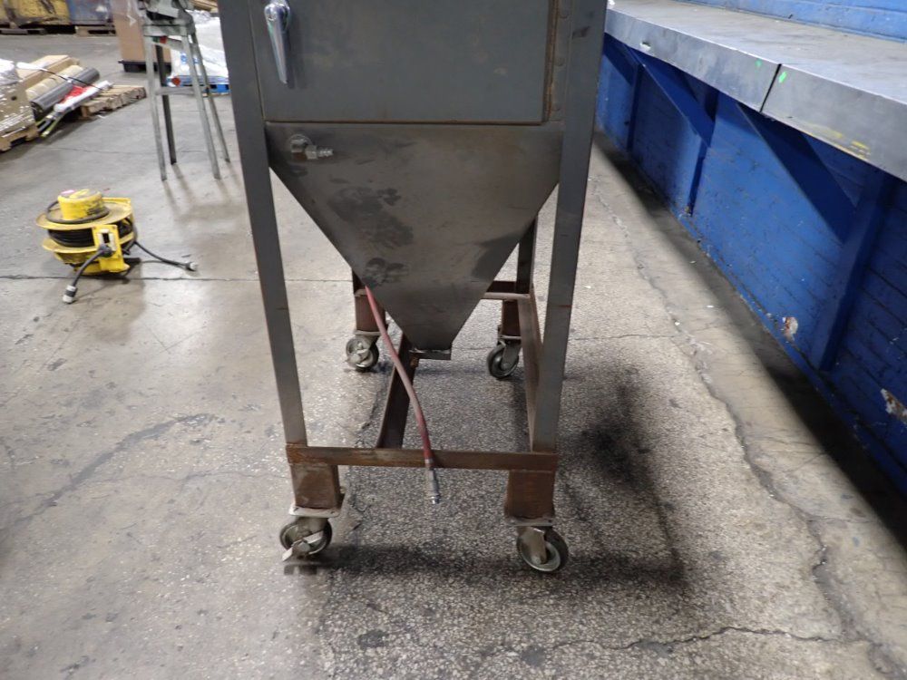 Econoline 24"x36"x24" Blast Cabinet