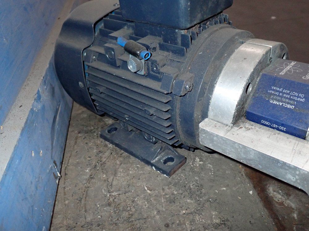 Leeson 1 Hp Iec Metric Motor - C80t17fz4c