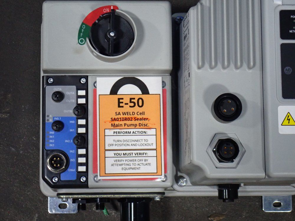 Allen Bradley 5 Hp Control Module - 284d-fvd7p6s-26-rrw-db1-sbw-emi