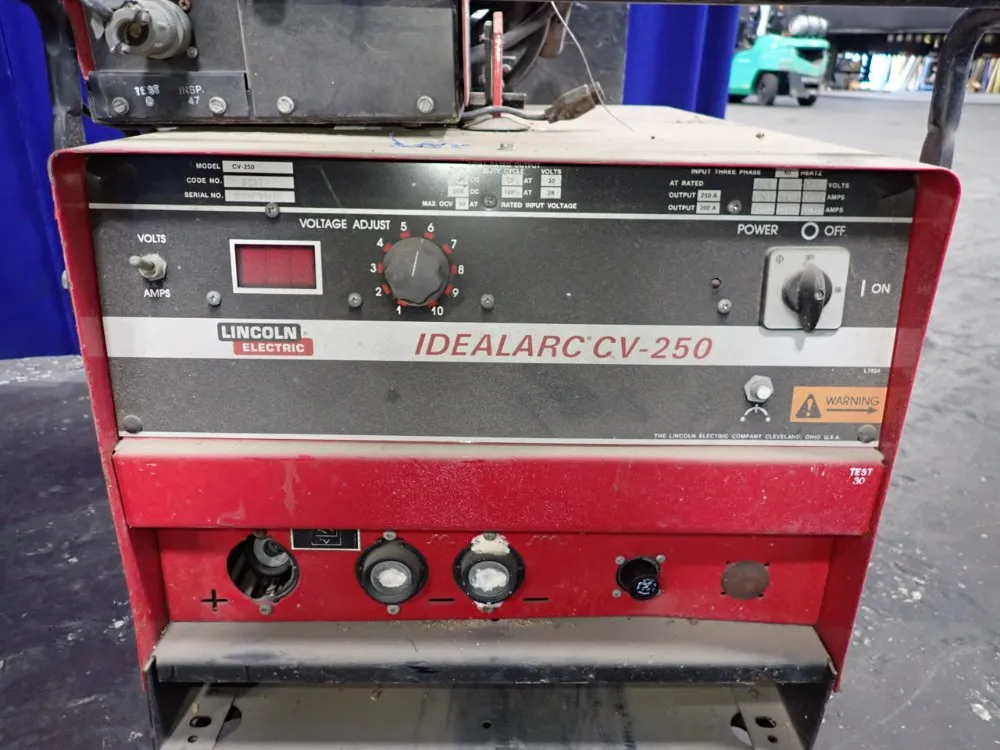 Lincoln Electric 250 Amp Welder - Idealarc Cv-250