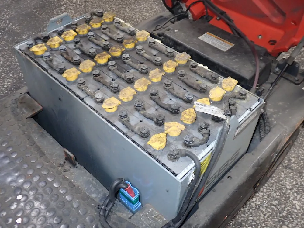 Linde Floor Scrubber - P60z