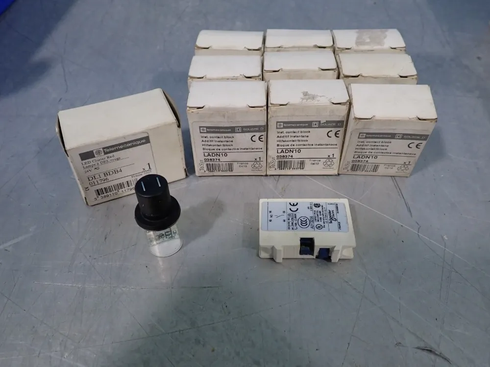 Schneider Electric Telemecanique Auxiliary Contact Block, Qty: 9 And Led Blub, Qty: 1 - Ladn10/dl1bdb4