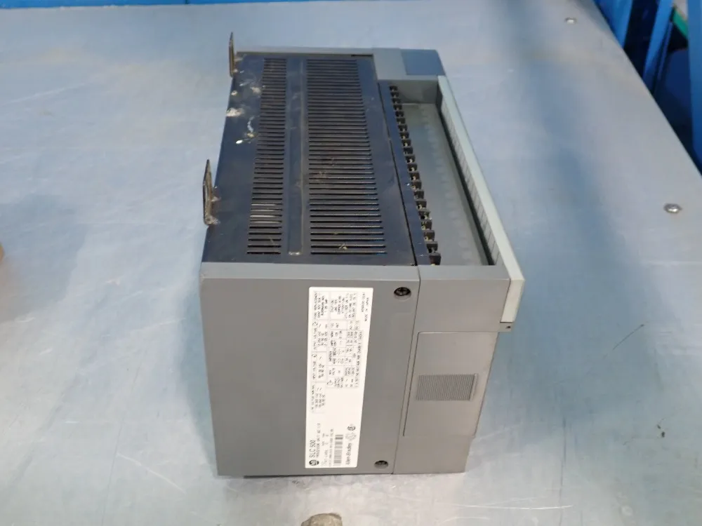 Allen-bradley 120-240 Vac Cpu Processor - 1747-l40a