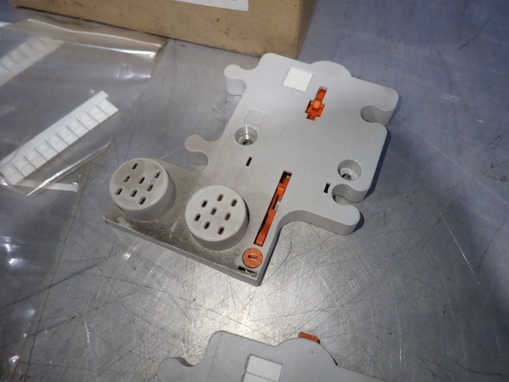 Allen-bradley Module - 1738ib8m12