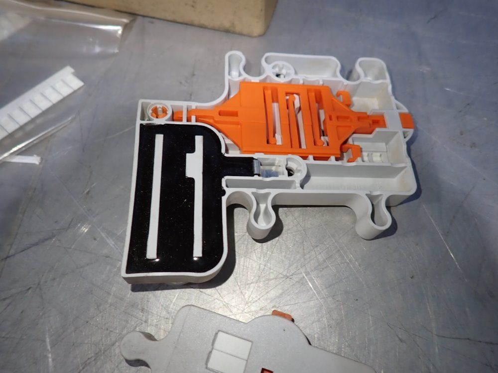 Allen-bradley Module - 1738ib8m12