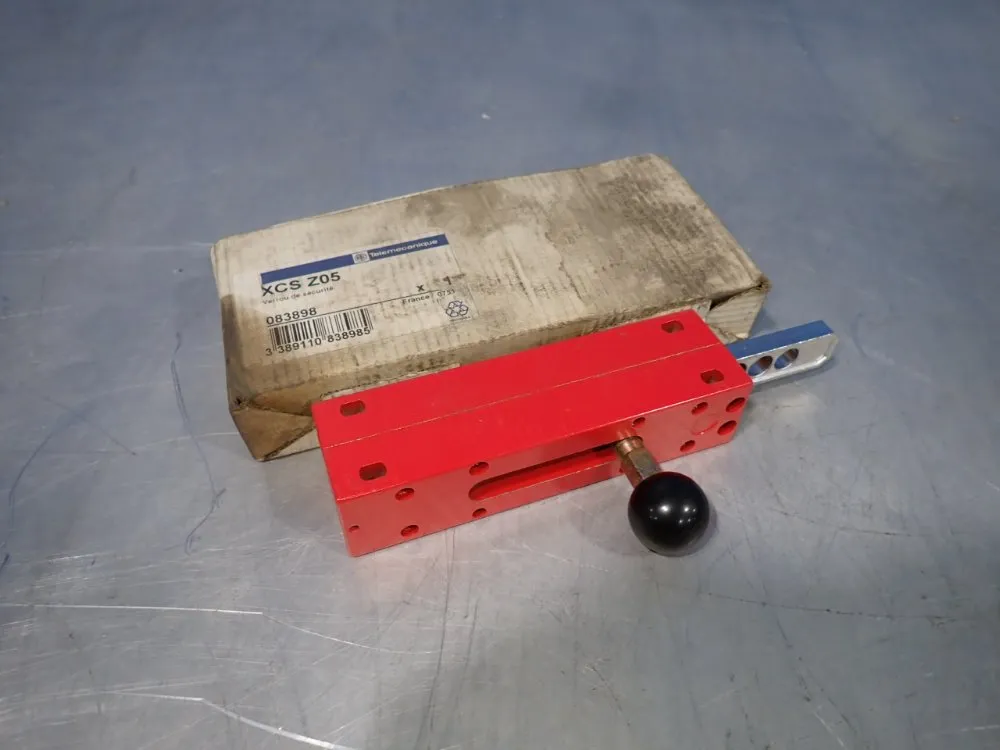 Telemecanique Limit Switch Latch - Xcs Z05