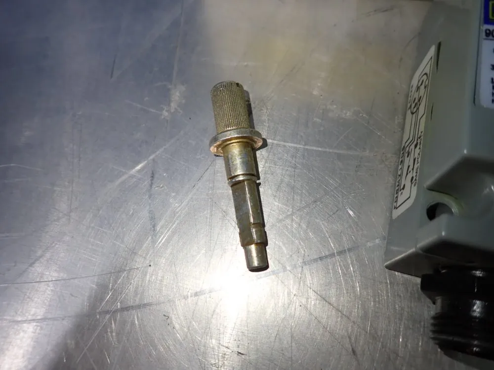 Square D Limit Switch - 9007c54b2y1905