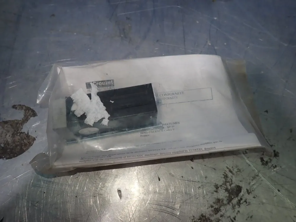 Crouzet Pneumatic Two-hand Control Module - 81580101