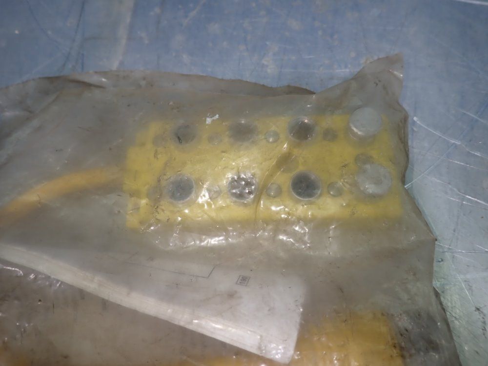 Cooper Multi Port Block - Mmdt8f4d010fm