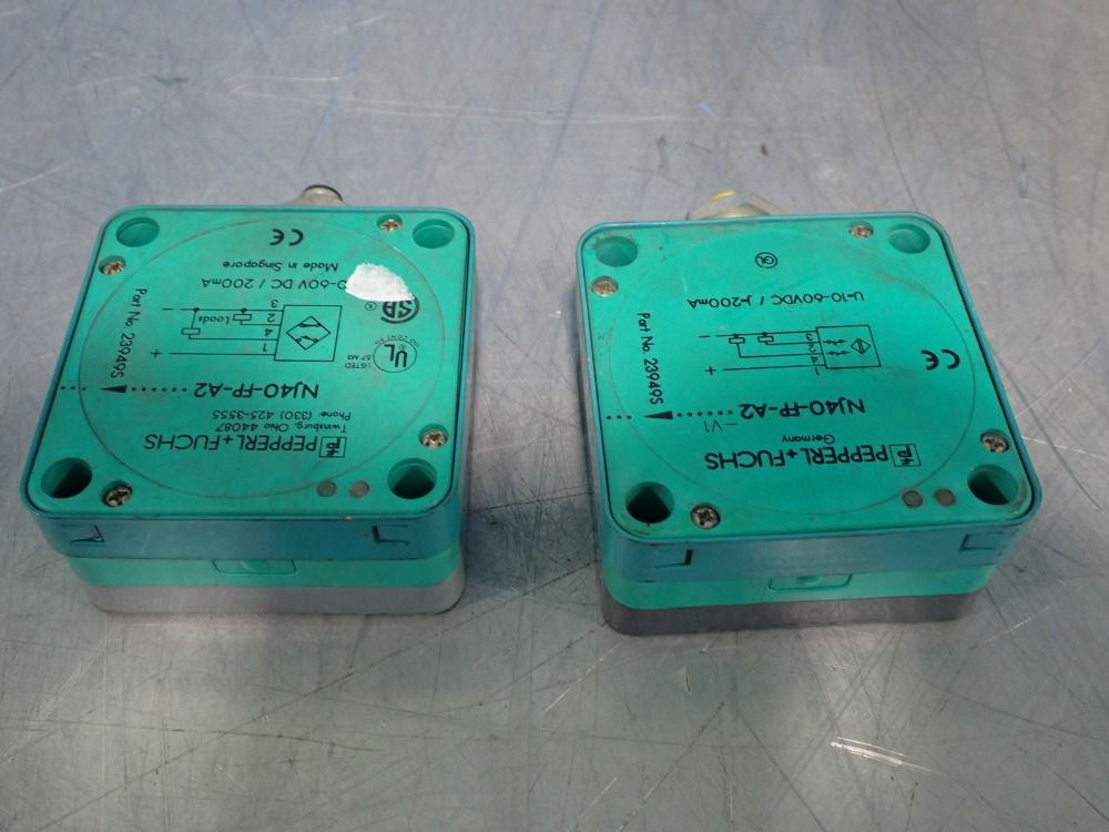 Pepperl & Fuchs Lot Of 2 Inductive Sensor - Nj40-fp-a2