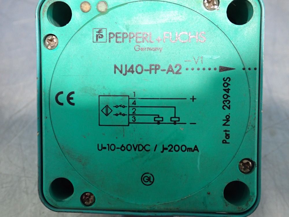 Pepperl & Fuchs Lot Of 2 Inductive Sensor - Nj40-fp-a2