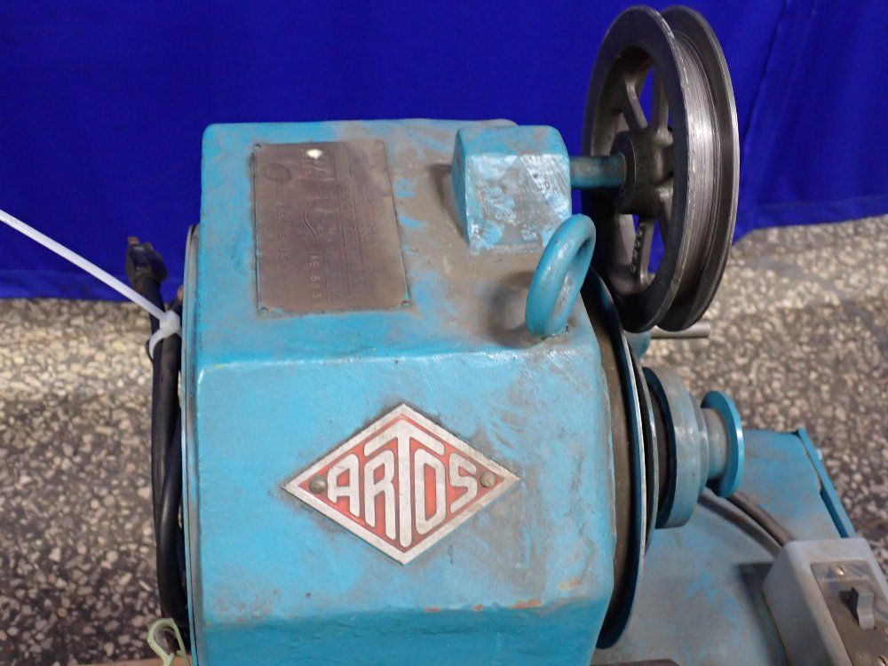 Artos Dereeler - Ae 563