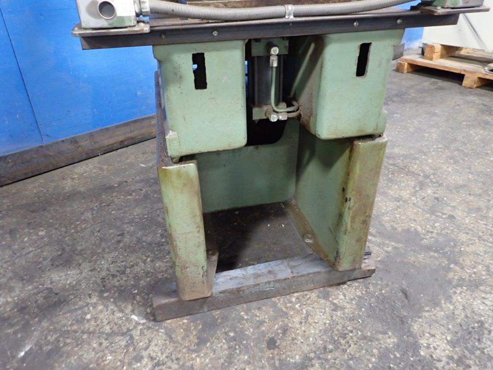 8 Ton Hydraulic Press - M8c02a71a44a35s05