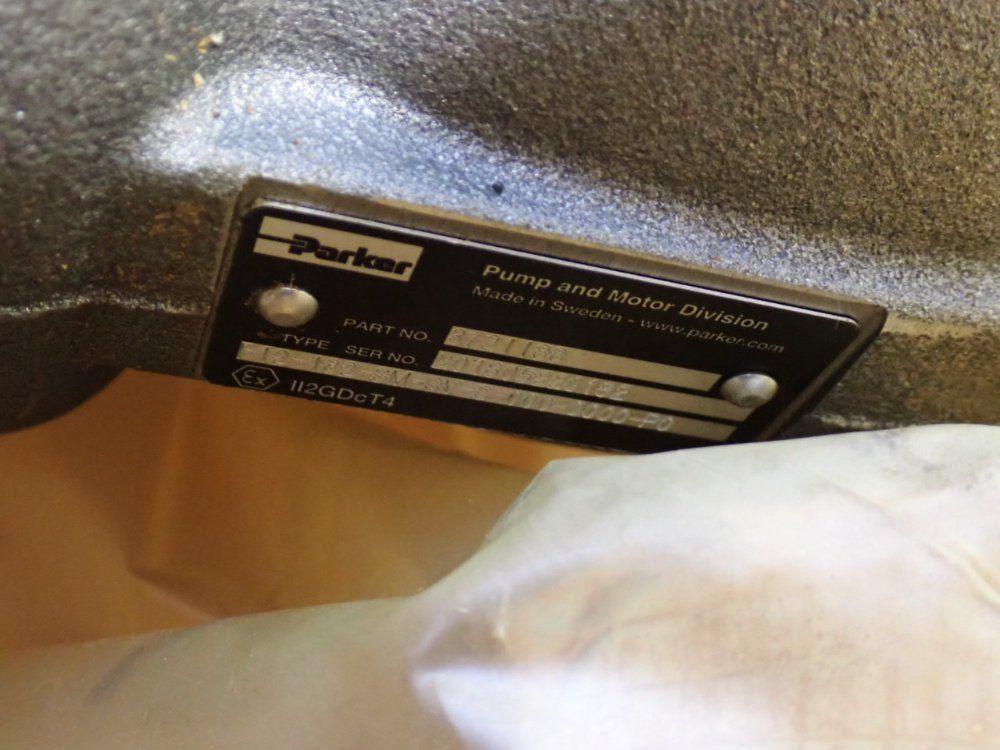 Parker Hydraulic Pump - 3721188