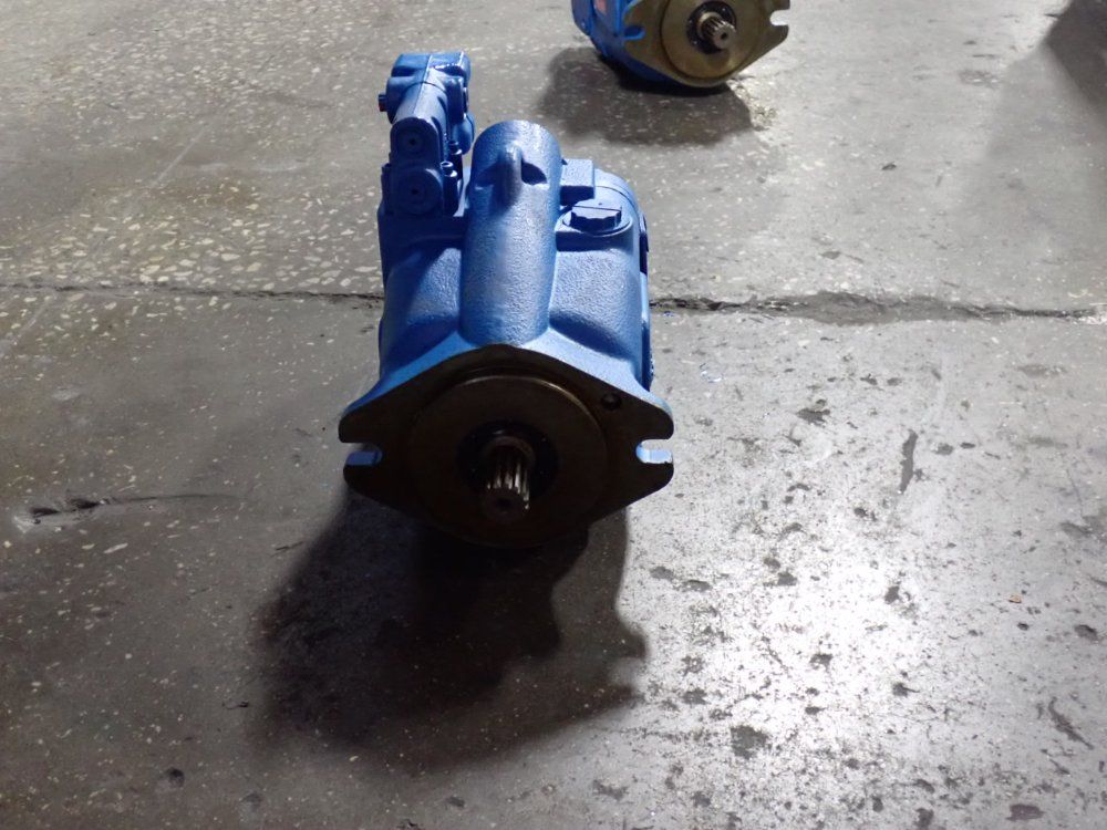 Eaton Piston Pump - 421ak00710c