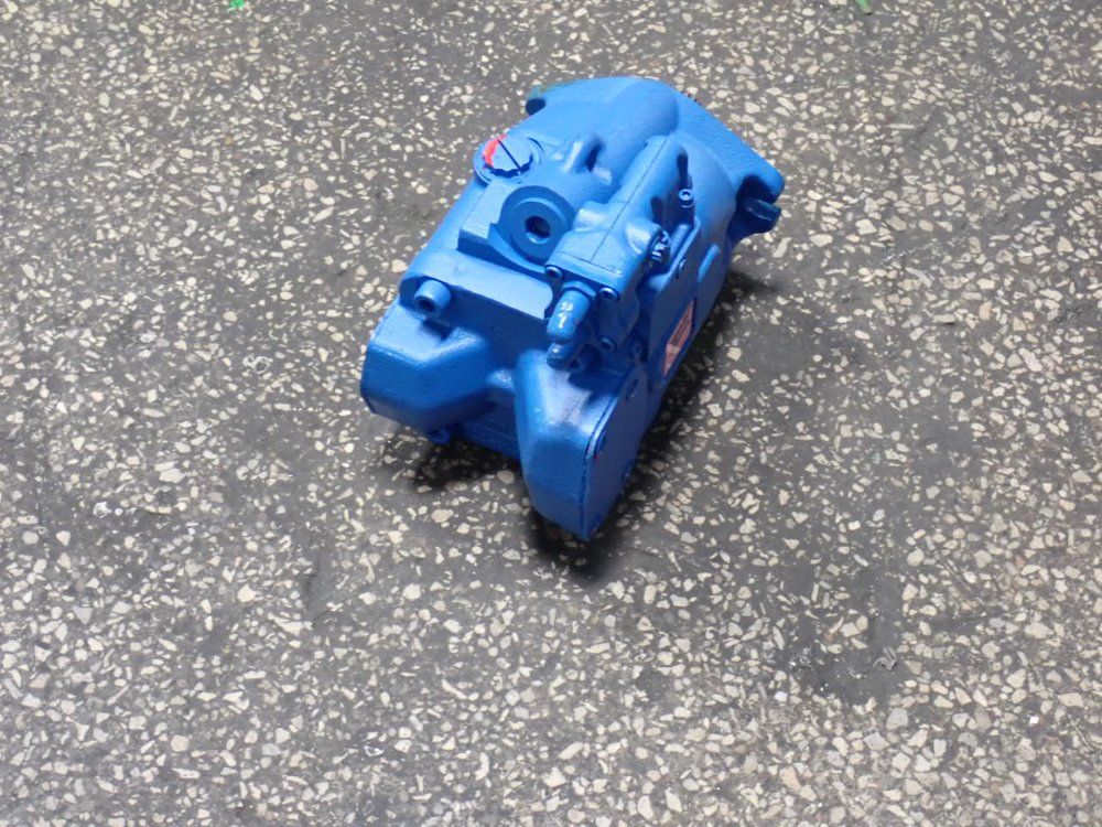 Eaton Piston Pump - 421ak00710c