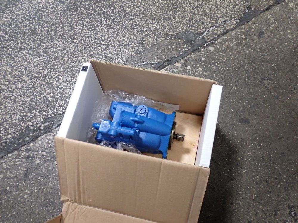 Eaton Piston Pump - 421ak00710c