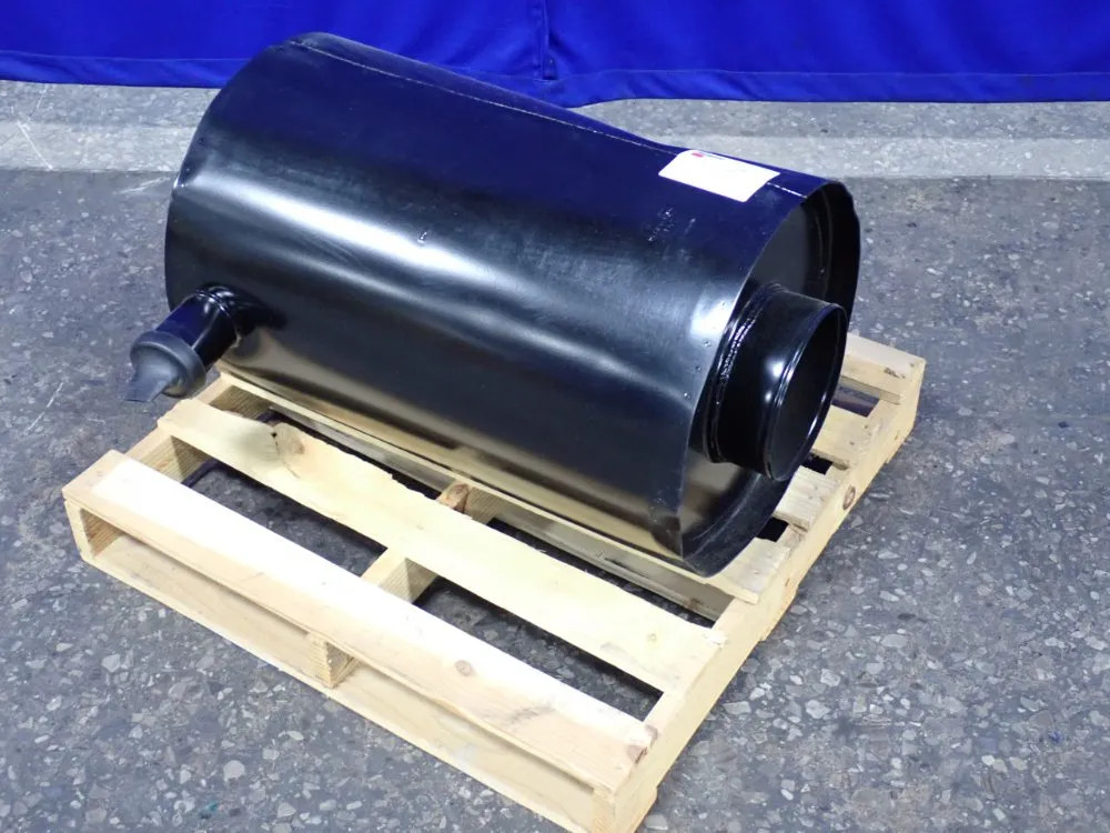 Fleetguard Air Filter Housing - Ah19076