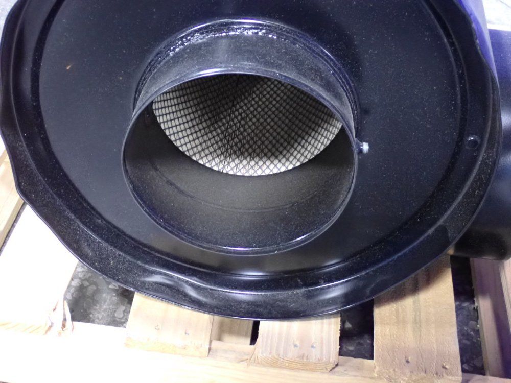 Fleetguard Air Filter Housing - Ah19076