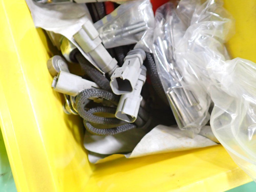 Cat, Kayo Misc. Hardware