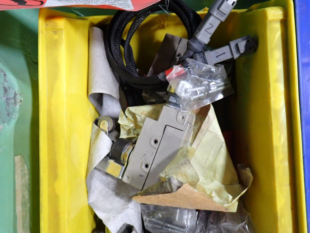 Cat, Kayo Misc. Hardware