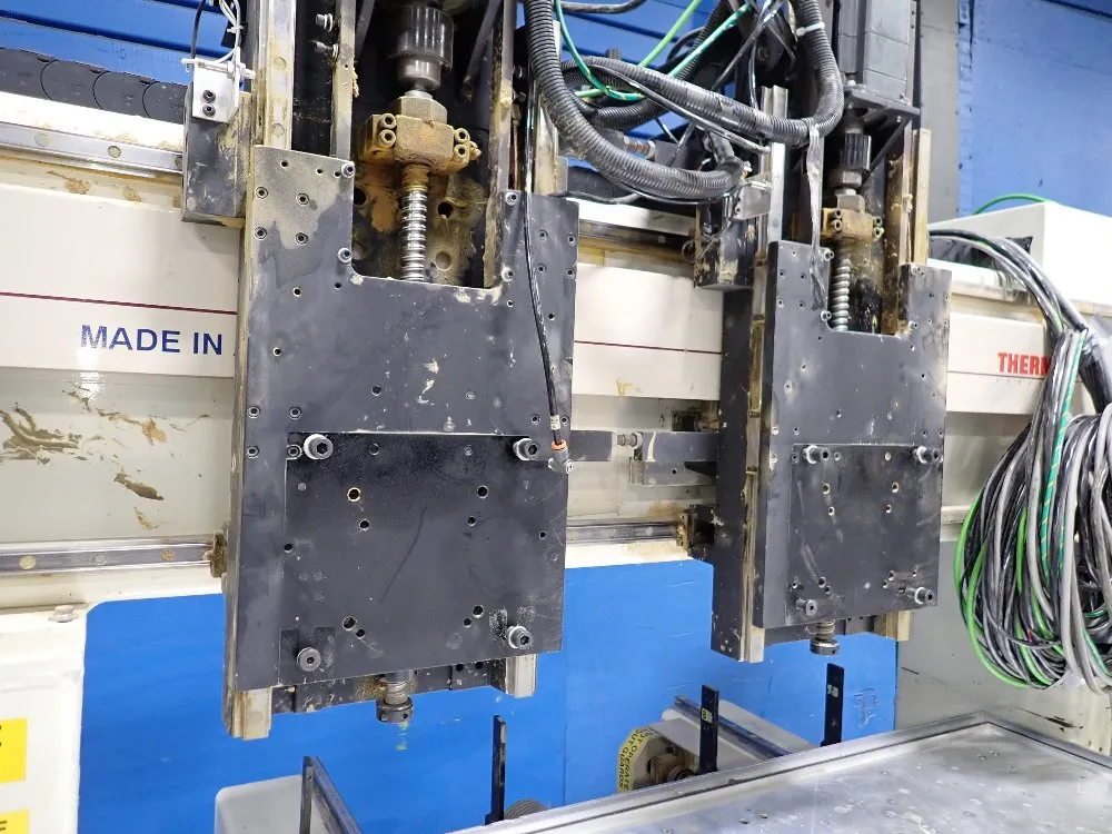 Thermwood 60" X 60" Cnc Router - C40