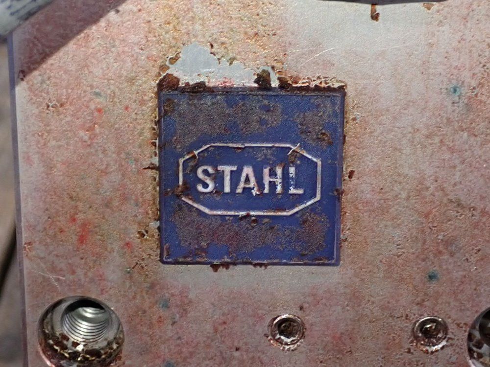 Stahl 4000x2000x2500 Mm Control Panel