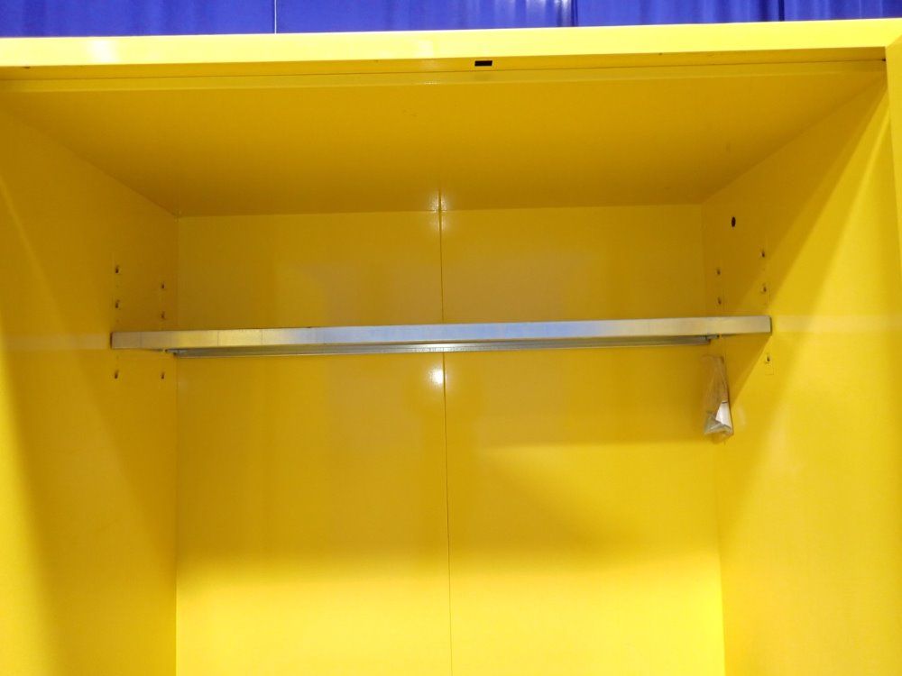 Uline 55 Gallon Flammable Storage Cabinet - H-3686m