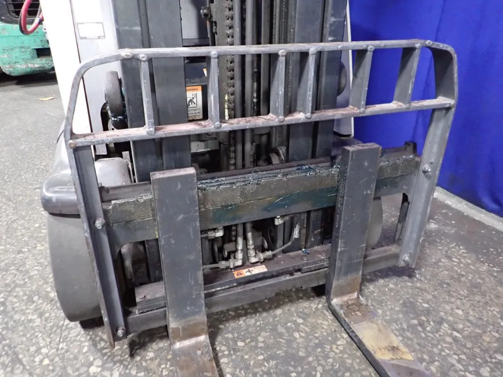 Crown 2600 Lbs Electric Stand Up Forklift - Rc 5500 Series