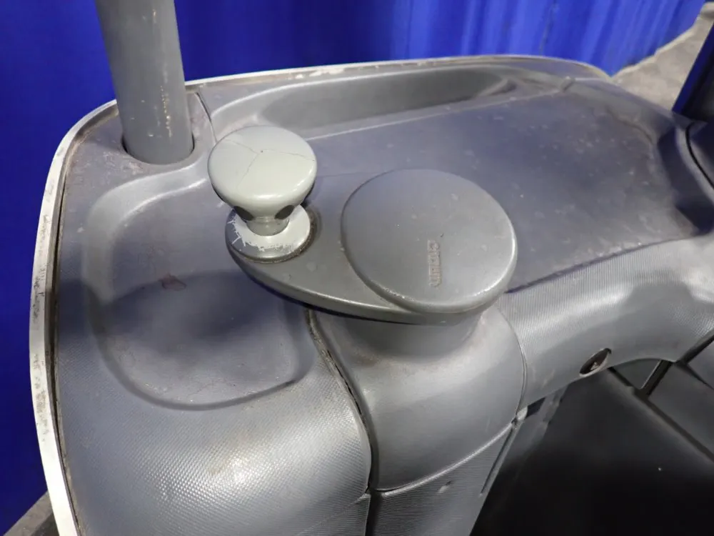 Crown 2600 Lbs Electric Stand Up Forklift - Rc 5500 Series