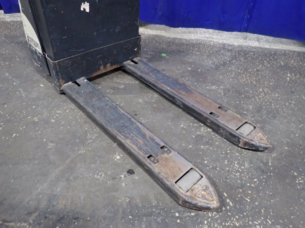 Crown  Electric Pallet Jack