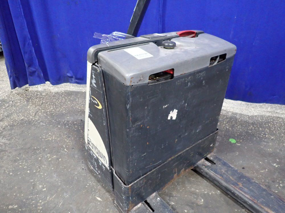 Crown  Electric Pallet Jack