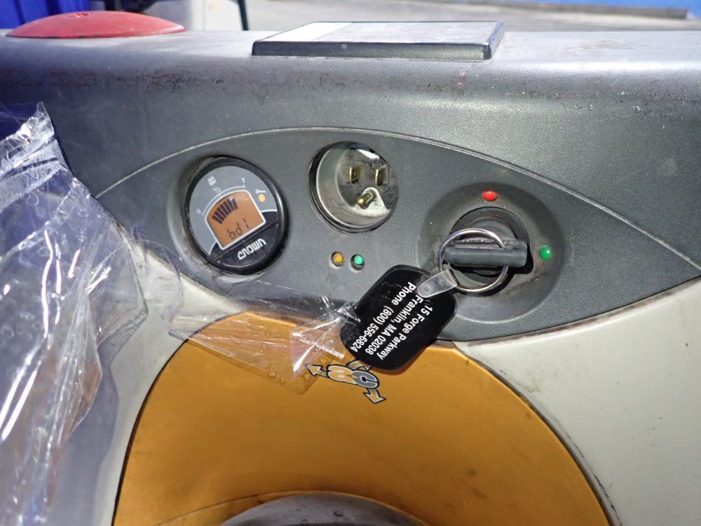 Crown  Electric Pallet Jack