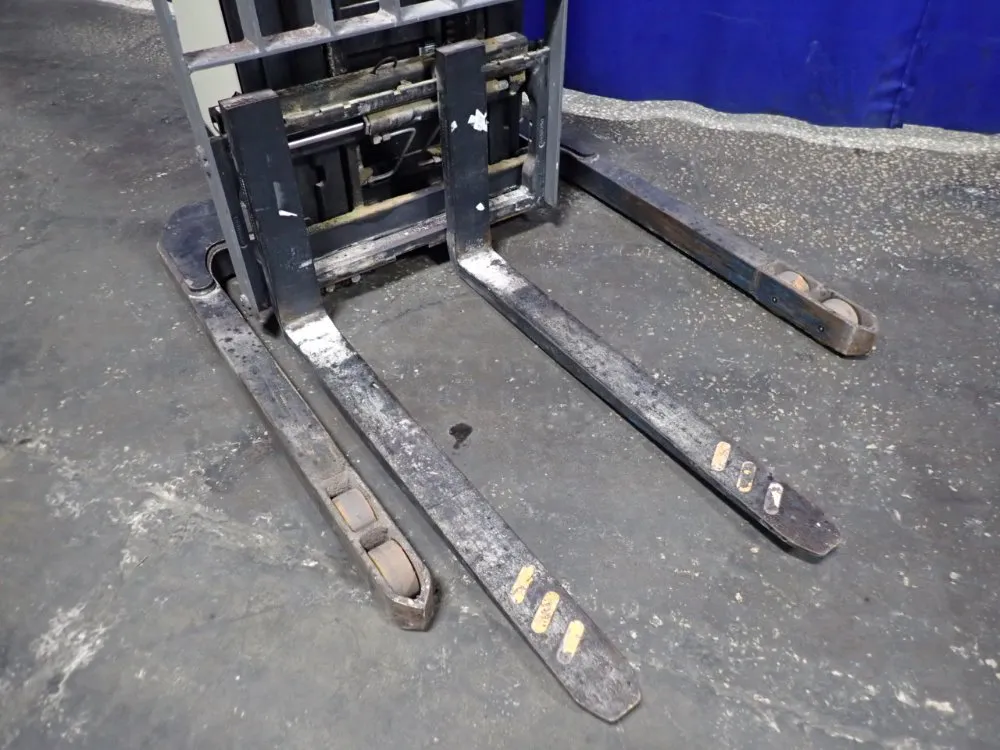 Crown 4000 Lbs Electric Walk Behind Forklift - Sx 3000 Series