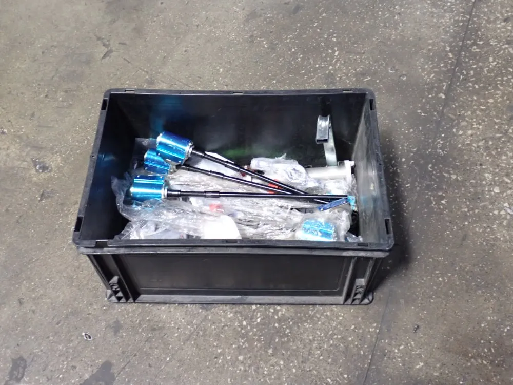 Hardware/repair Kits