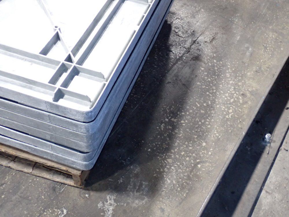 Buckhorn Plastic Crate Lids