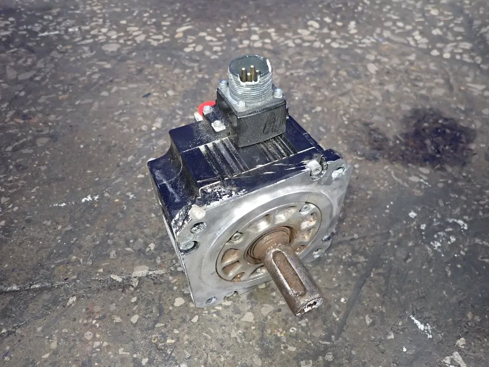 Mitsubishi .5 Kw Servo Motor - Hg-sn52jk