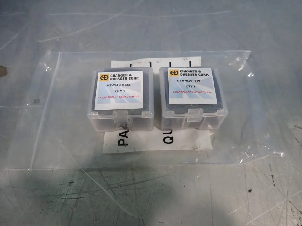 Changer & Dresser Corp Lot Of 2 Cutter Holders - Ktwhl(u)-556